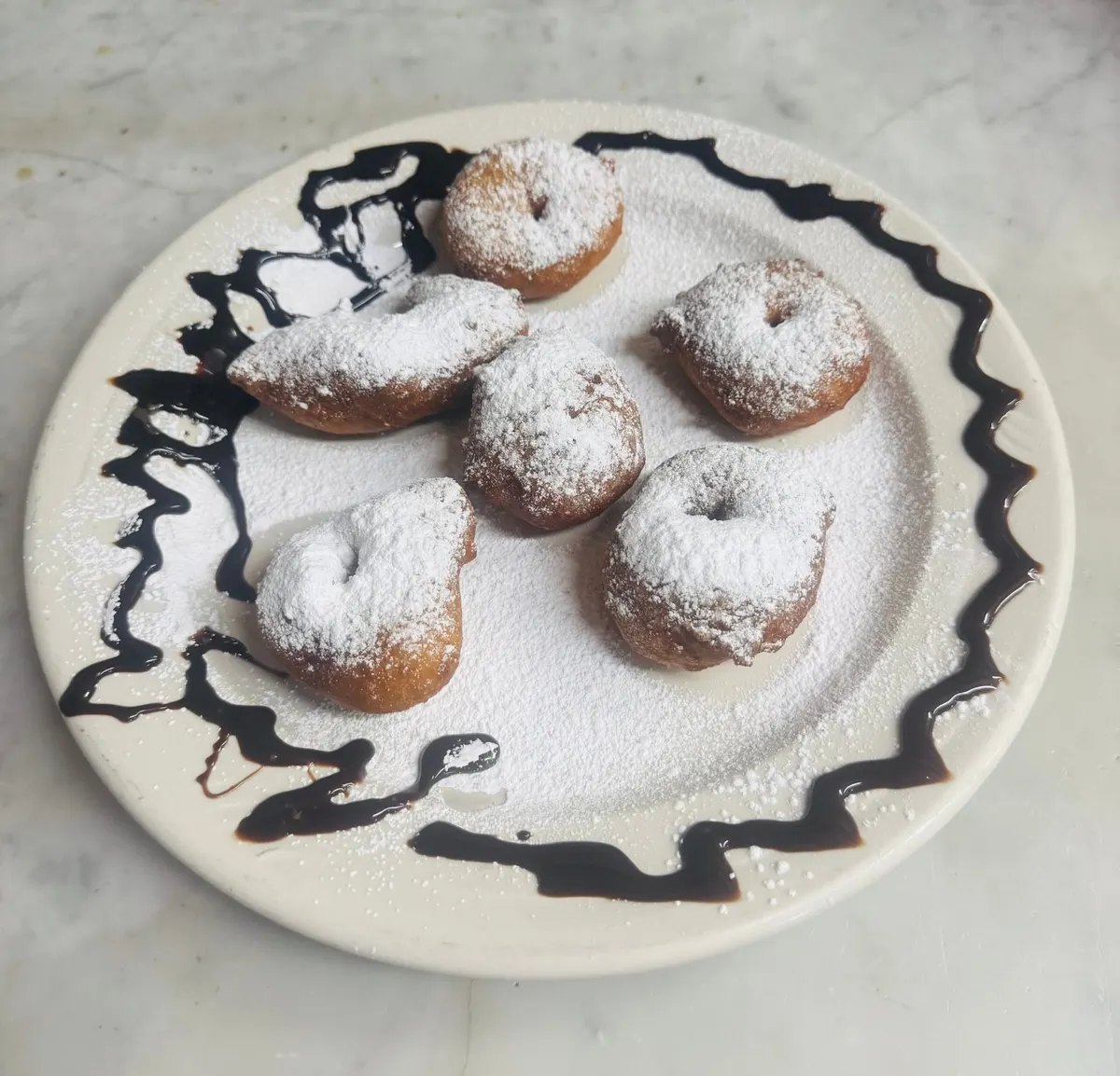 Zeppolis 6