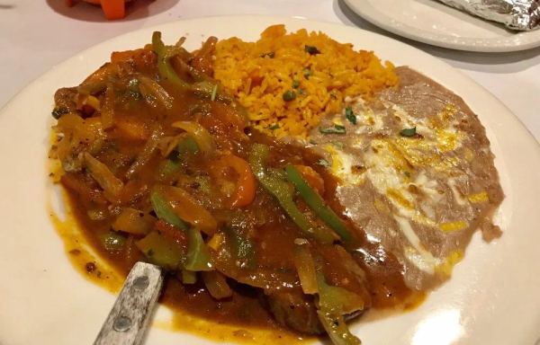 Lunch Chicken Ranchero