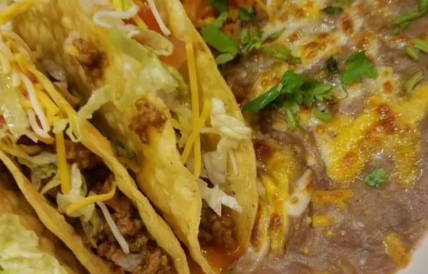 Lunch Hard Tacos