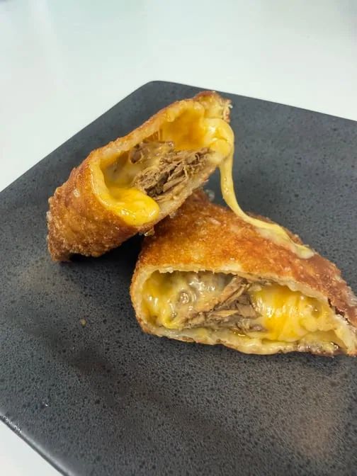 Birria w cheese empanada