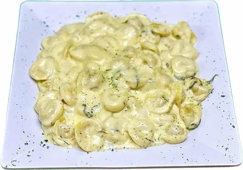 Baked Tortellini Alfredo