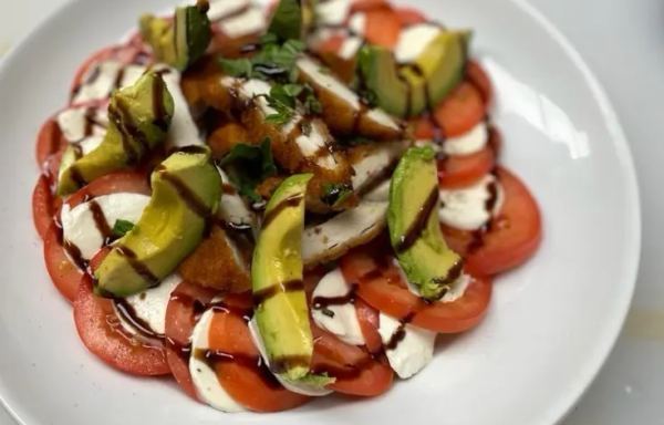 Crispy Chicken Avocado Salad