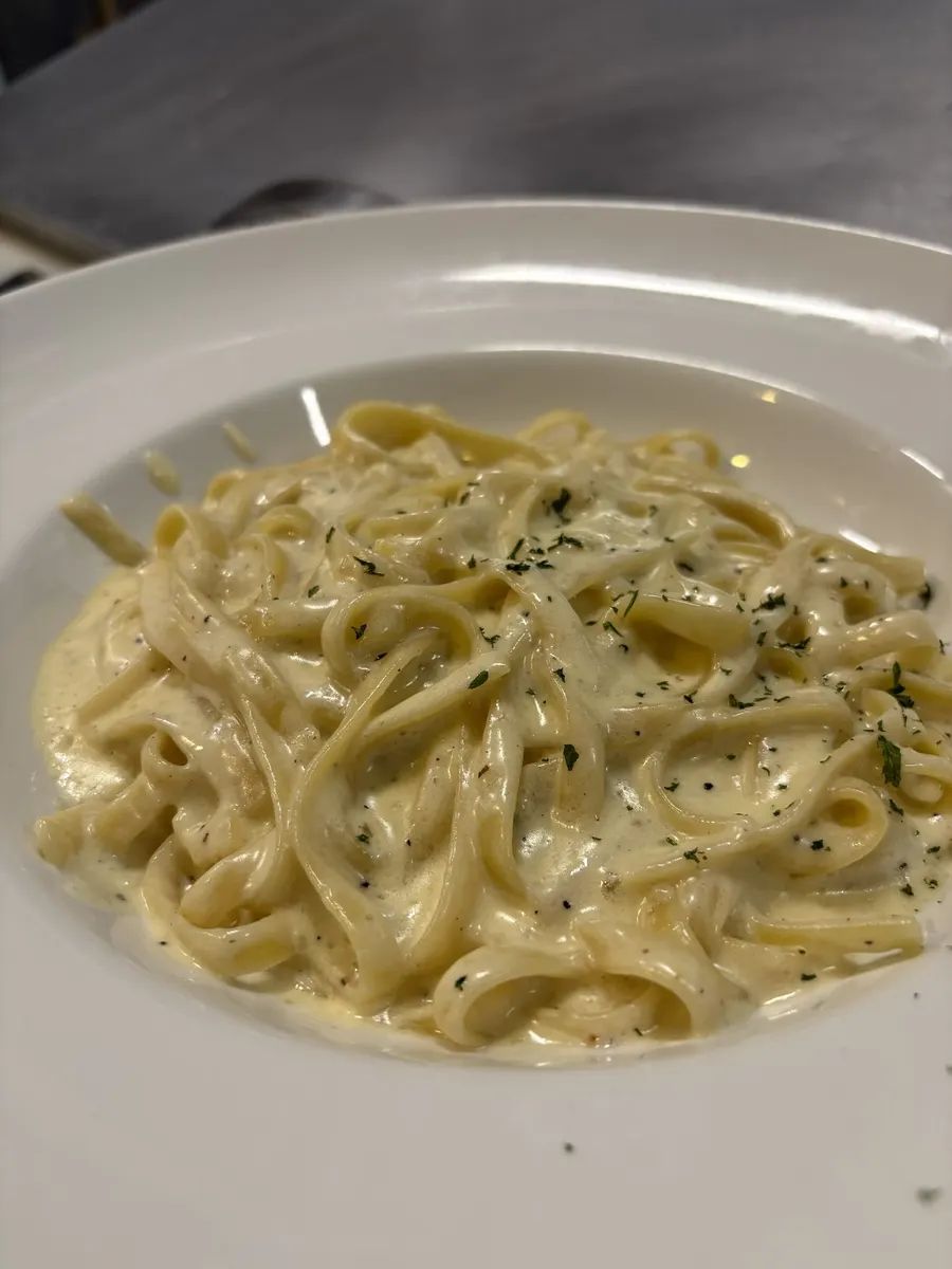 Fettuccine Alfredo