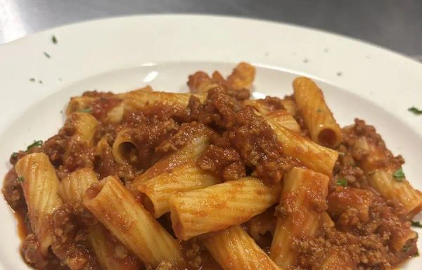 Rigatoni Bolognese