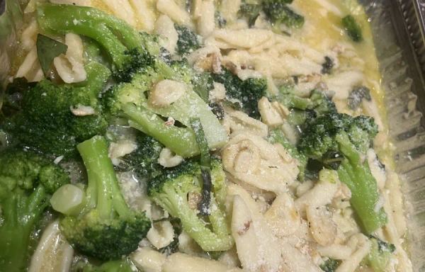 Cavatelli & Broccoli Tray