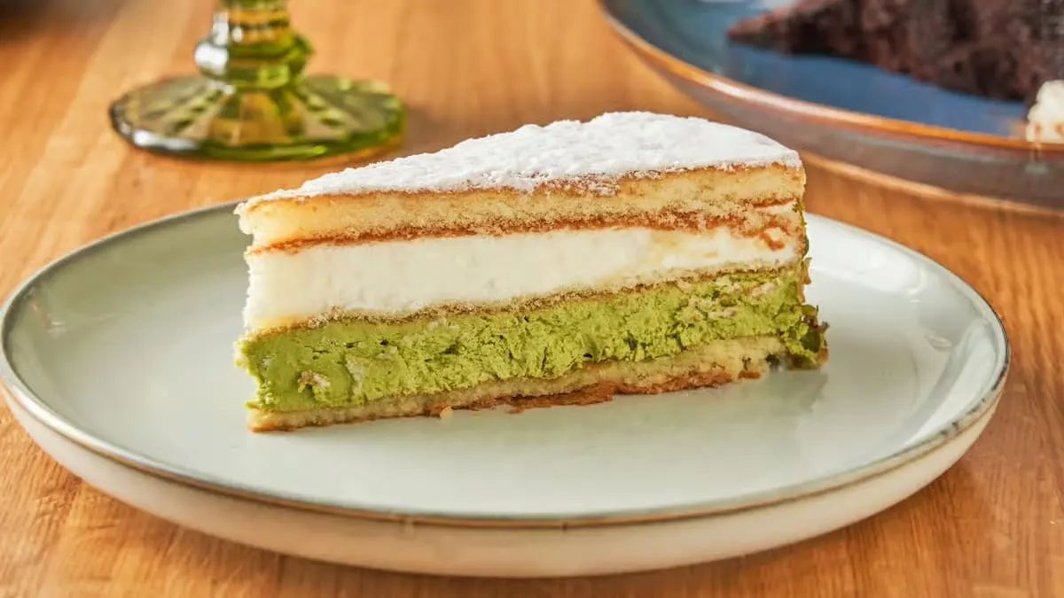 Pistachio Ricotta Cake