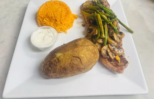 Ny Steak W Mushrooms