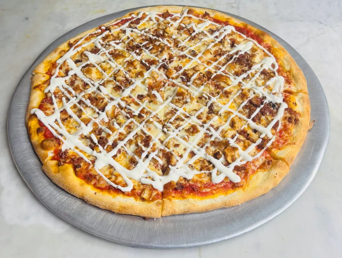 Chicken Bacon Ranch Pizza Medium