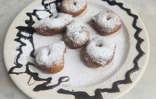Zeppolis 6