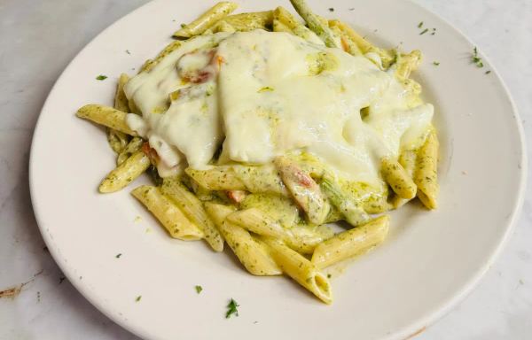 Chicken W Creamy Pesto Sauce