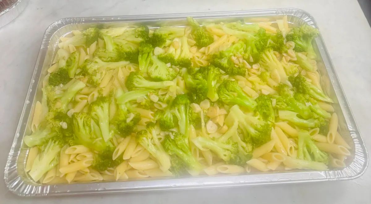 Penne W Broccoli Garlic & Oil