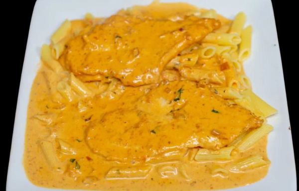 Chicken & Vodka Sauce