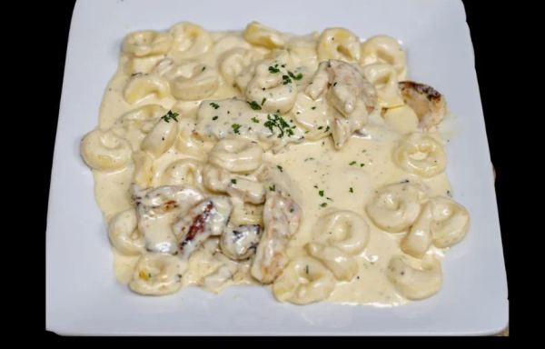 Baked Tortellini Alfredo