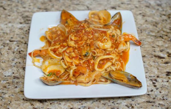 Zuppa Di Pesce W Linguini