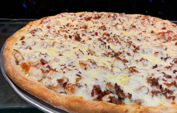 Chicken Bacon & Ranch Pizza