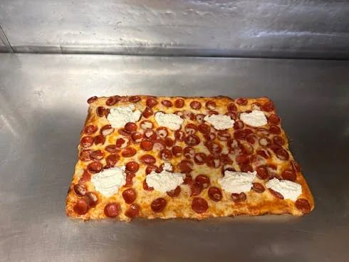 Vodkaroni Pizza